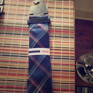 IZOD blue patterned tie
